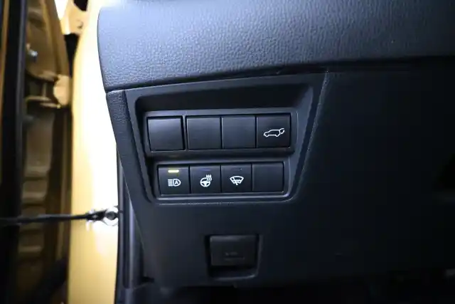 Keltainen Maastoauto, Toyota Yaris Cross – CPT-731