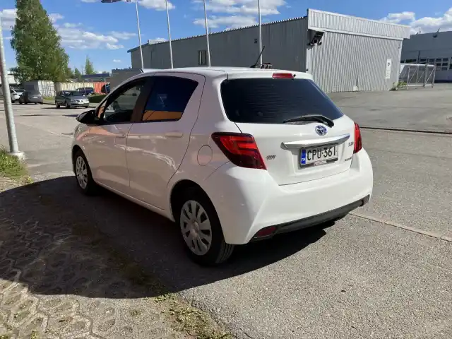 Valkoinen Viistoperä, Toyota Yaris – CPU-361
