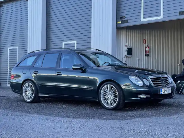 Vihreä Farmari, Mercedes-Benz E – CPV-177