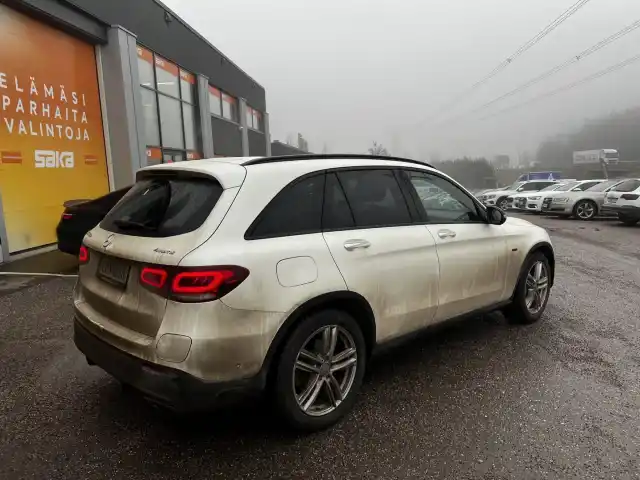 Valkoinen Maastoauto, Mercedes-Benz GLC – CPV-258