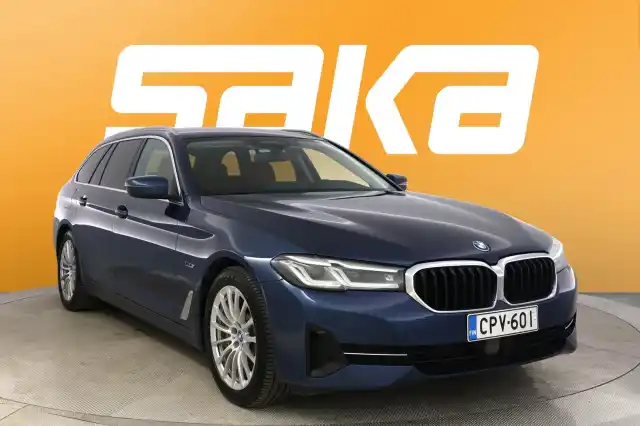 Sininen Farmari, BMW 530 – CPV-601