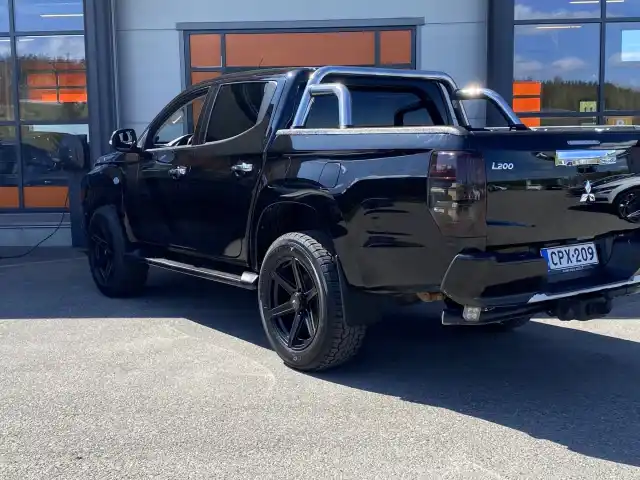 Musta Avolava, Mitsubishi L200 – CPX-209