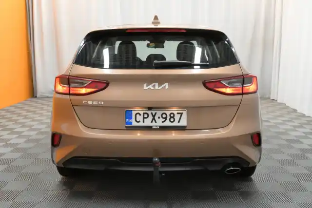 Ruskea (beige) Viistoperä, Kia Ceed – CPX-987