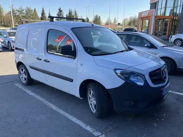 Valkoinen Pakettiauto, Mercedes-Benz Citan – CPY-310