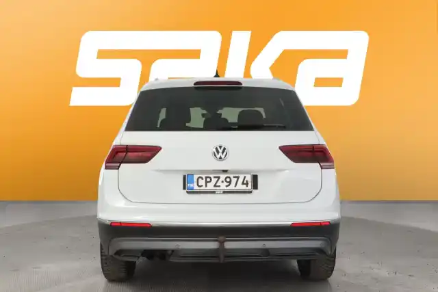 Valkoinen Maastoauto, Volkswagen Tiguan – CPZ-974