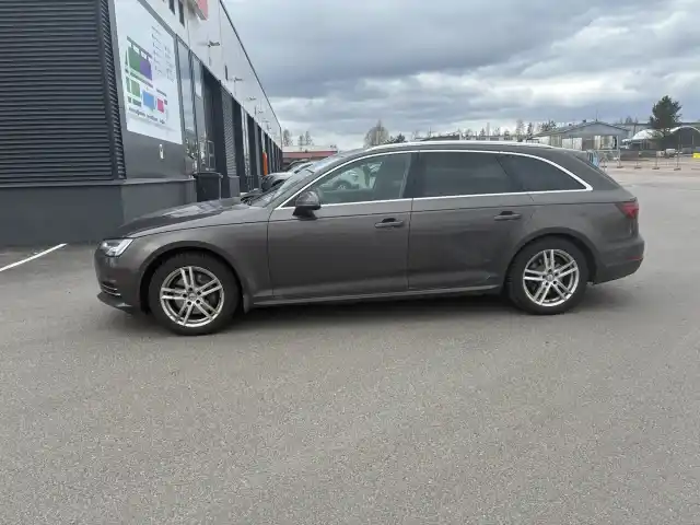 Ruskea (beige) Farmari, Audi A4 – CRE-218