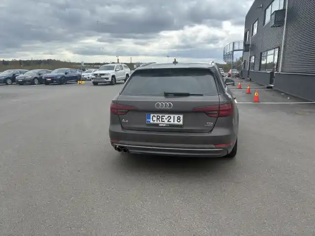 Ruskea (beige) Farmari, Audi A4 – CRE-218