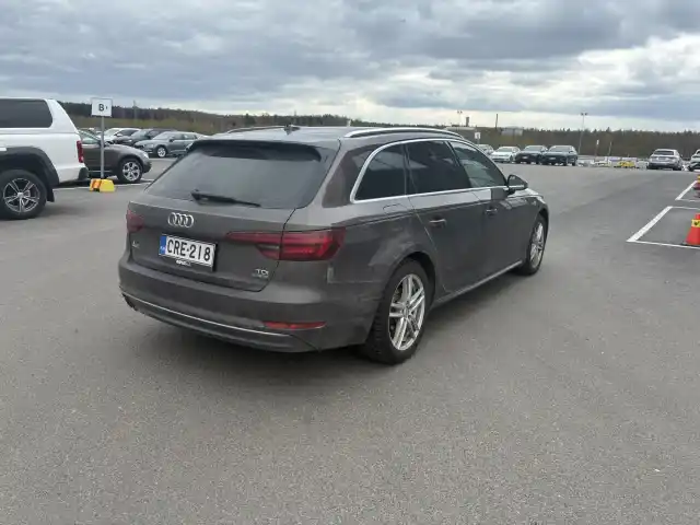 Ruskea (beige) Farmari, Audi A4 – CRE-218