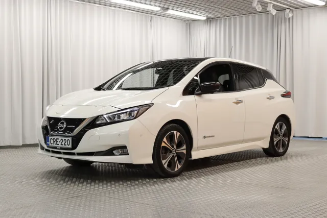 Valkoinen Viistoperä, Nissan Leaf – CRE-220
