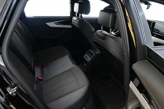 Musta Farmari, Audi A4 – CRE-579