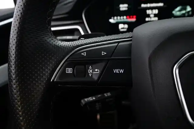 Musta Farmari, Audi A4 – CRE-579