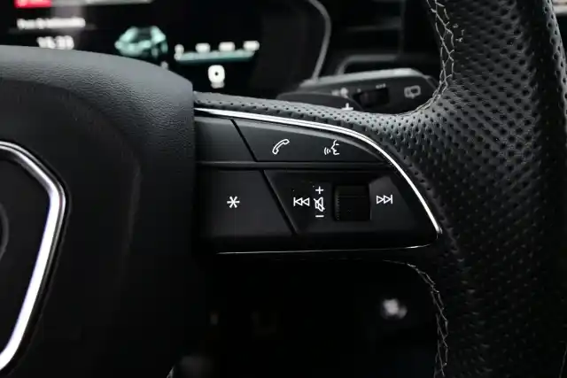Musta Farmari, Audi A4 – CRE-579