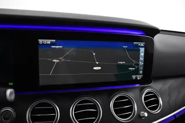 Harmaa Farmari, Mercedes-Benz E – CRF-773
