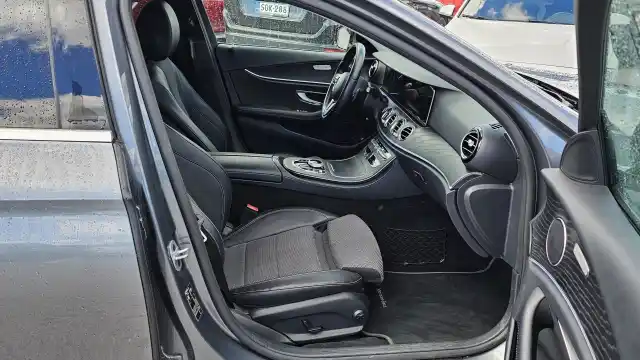 Harmaa Farmari, Mercedes-Benz E – CRF-773