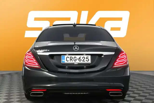 Musta Sedan, Mercedes-Benz S – CRG-625