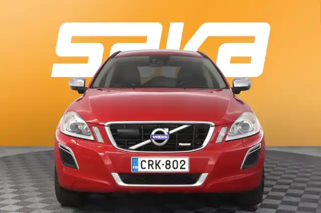Punainen Maastoauto, Volvo XC60 – CRK-802