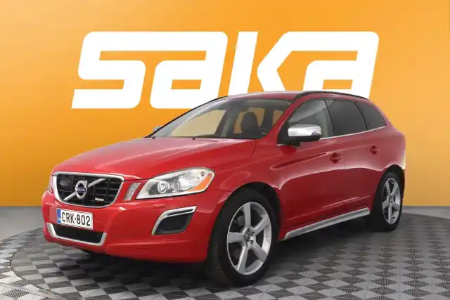 Punainen Maastoauto, Volvo XC60 – CRK-802