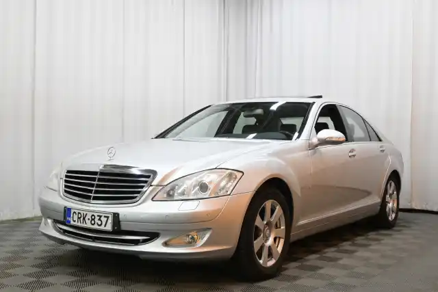 Hopea Sedan, Mercedes-Benz S – CRK-837