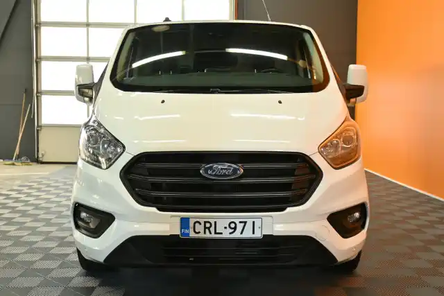 Valkoinen Pakettiauto, Ford Transit Custom – CRL-971