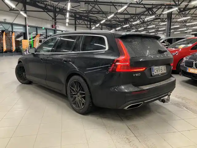 Musta Farmari, Volvo V60 – CRV-514