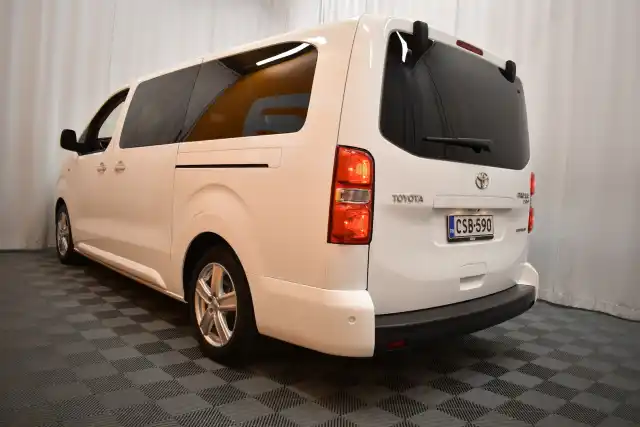 Valkoinen Tila-auto, Toyota PROACE VERSO EV – CSB-590