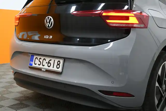 Harmaa Viistoperä, Volkswagen ID.3 – CSC-618