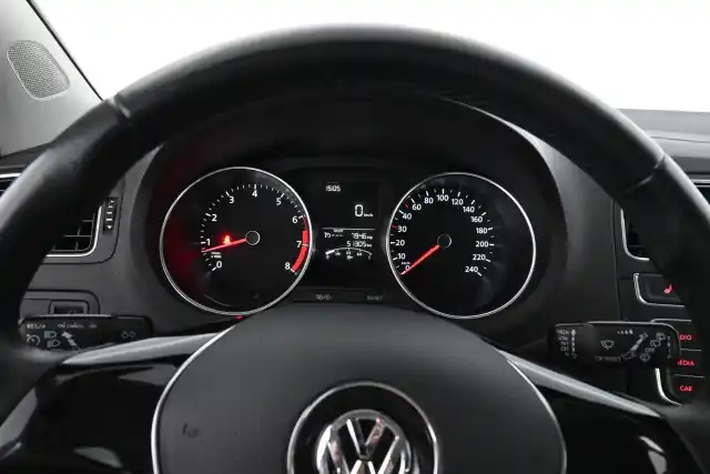 Ruskea Viistoperä, Volkswagen Polo – CTA-978