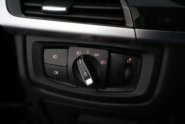 Musta Maastoauto, BMW X6 – CTE-826