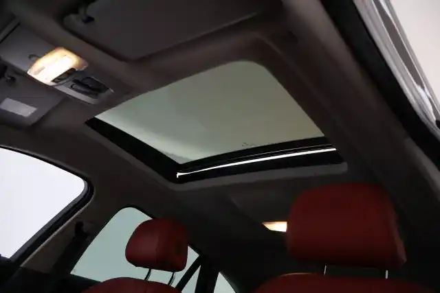 Musta Maastoauto, BMW X6 – CTE-826