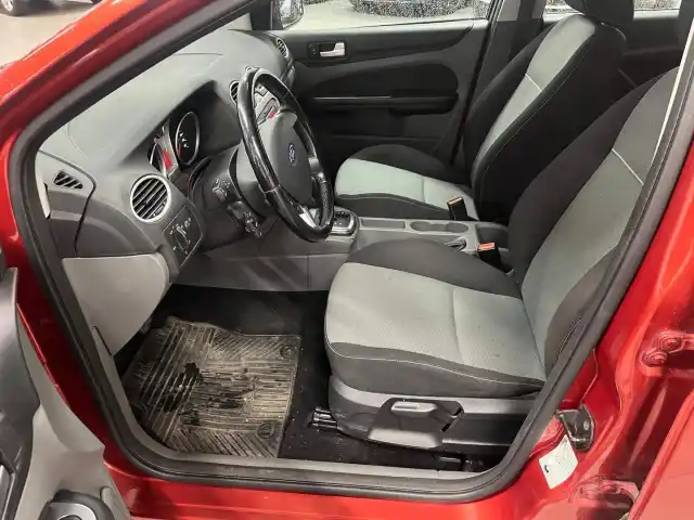 Punainen Viistoperä, Ford Focus – CTH-145
