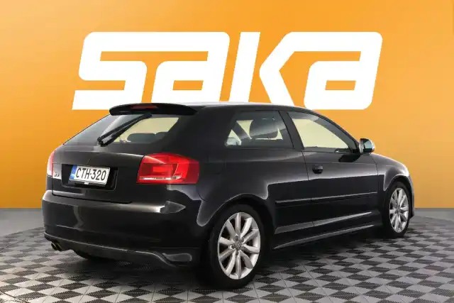 Musta Viistoperä, Audi S3 – CTH-320