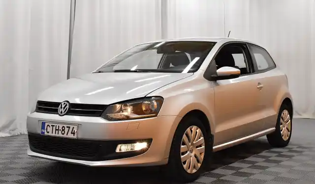 Harmaa Viistoperä, Volkswagen Polo – CTH-874