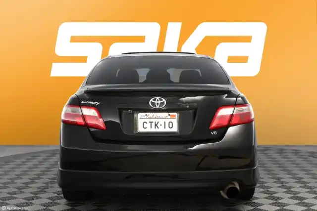 Musta Sedan, Toyota Camry – CTK-10