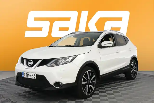 Valkoinen Maastoauto, Nissan Qashqai – CTM-258