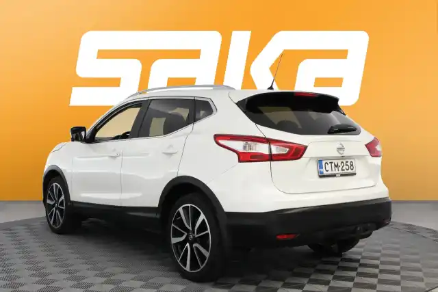 Valkoinen Maastoauto, Nissan Qashqai – CTM-258