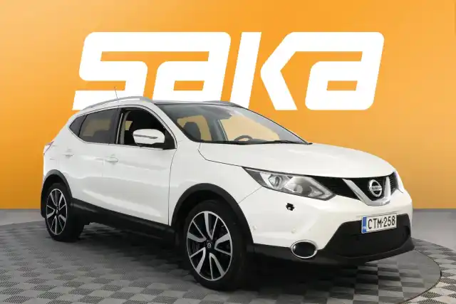 Valkoinen Maastoauto, Nissan Qashqai – CTM-258