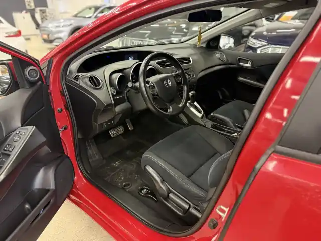 Punainen Viistoperä, Honda Civic – CTM-393