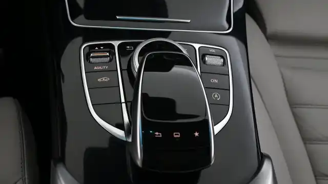 Musta Sedan, Mercedes-Benz C – CTN-656