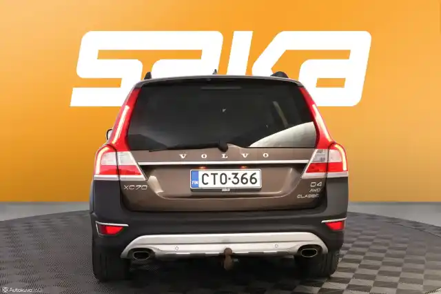 Ruskea (beige) Maastoauto, Volvo XC70 – CTO-366
