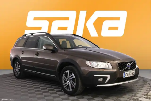Ruskea (beige) Maastoauto, Volvo XC70 – CTO-366