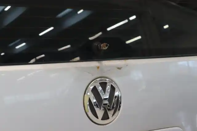 Harmaa Matkailuauto, Volkswagen Multivan – CYF-304