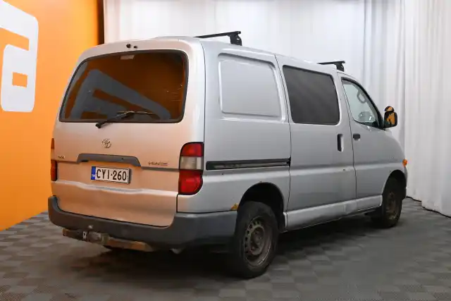 Hopea Pakettiauto, Toyota Hiace – CYI-260