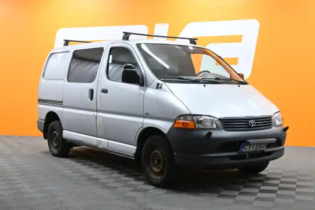 Hopea Pakettiauto, Toyota Hiace – CYI-260