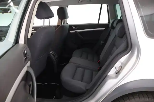 Harmaa Farmari, Skoda Octavia – CYY-636