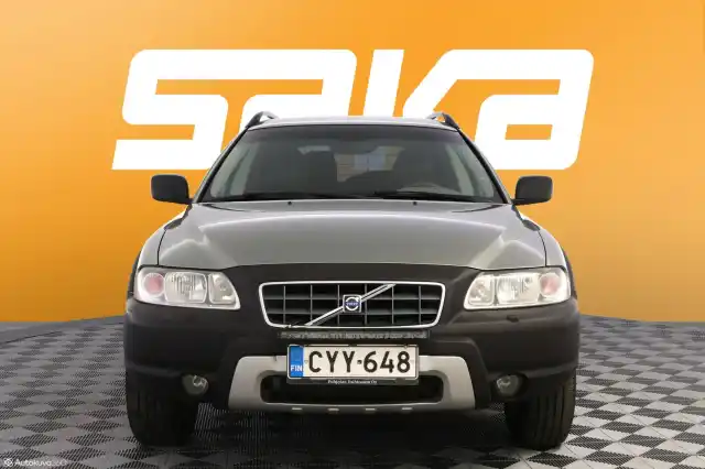 Vihreä Farmari, Volvo XC70 – CYY-648