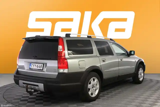 Vihreä Farmari, Volvo XC70 – CYY-648