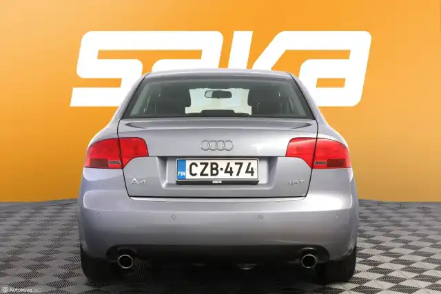Harmaa Sedan, Audi A4 – CZB-474