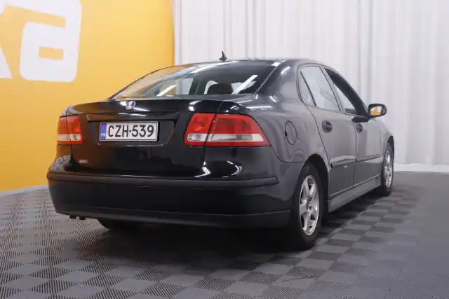 Musta Sedan, Saab 9-3 – CZH-539