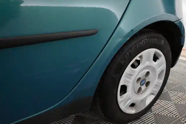 Turkoosi Viistoperä, Fiat Punto – CZN-178