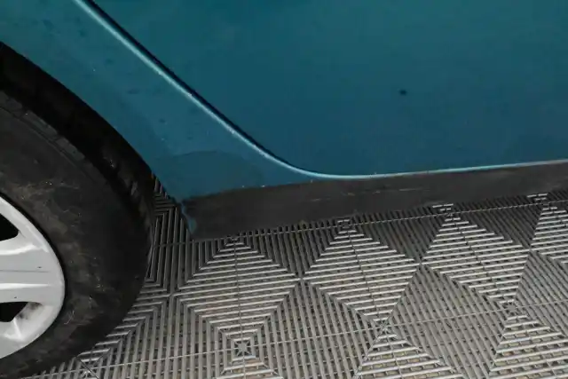 Turkoosi Viistoperä, Fiat Punto – CZN-178
